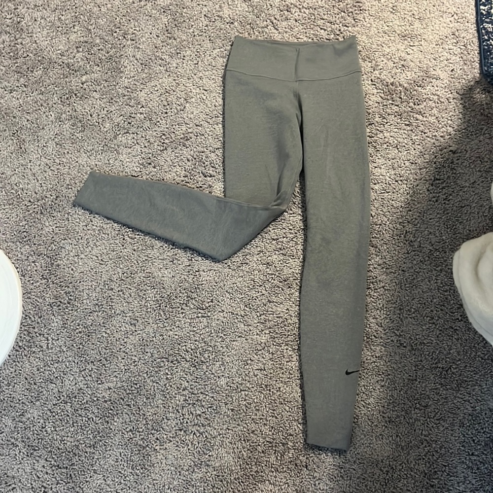 Gray Nike leggings, like new no holes or anything